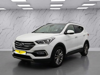 Used Hyundai Santa Fe 2017 for sale - 77227438: Photo