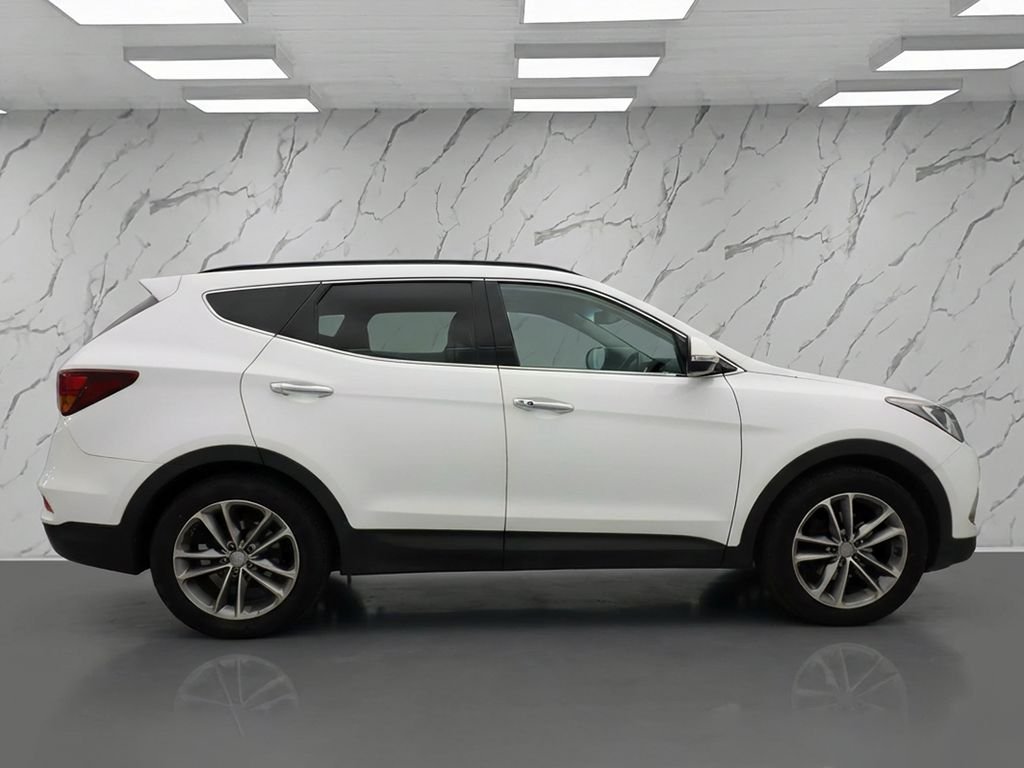 Used Hyundai Santa Fe 2017 for sale - 77227438: Photo 6