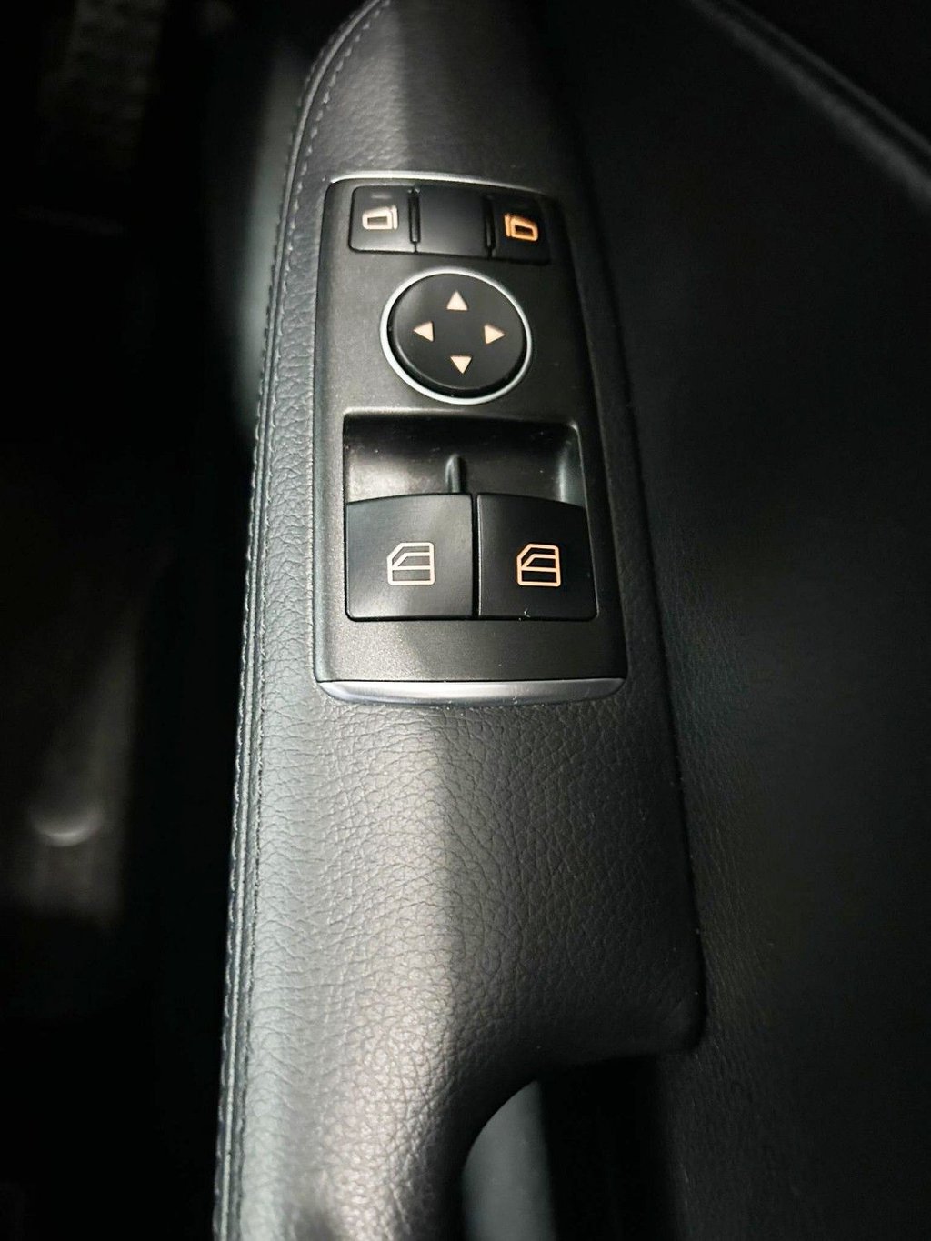 Used Mercedes-Benz SLC 2017 for sale - 76416914: Photo 25