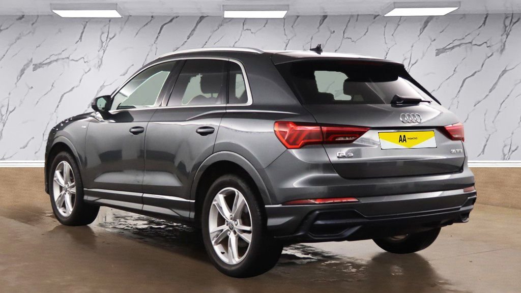 Used Audi Q3 2019 for sale - 76655075: Photo 4