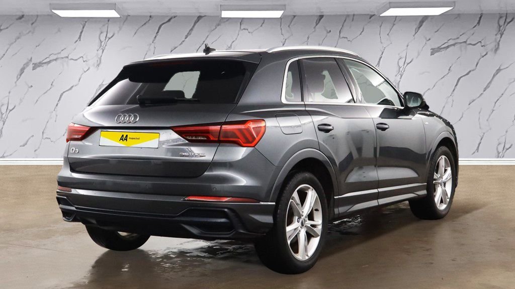Used Audi Q3 2019 for sale - 76655075: Photo 5