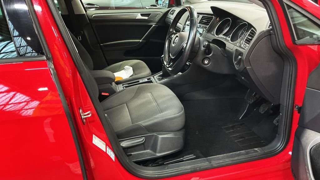 Used Volkswagen Golf 2019 for sale - 76406842: Photo 11