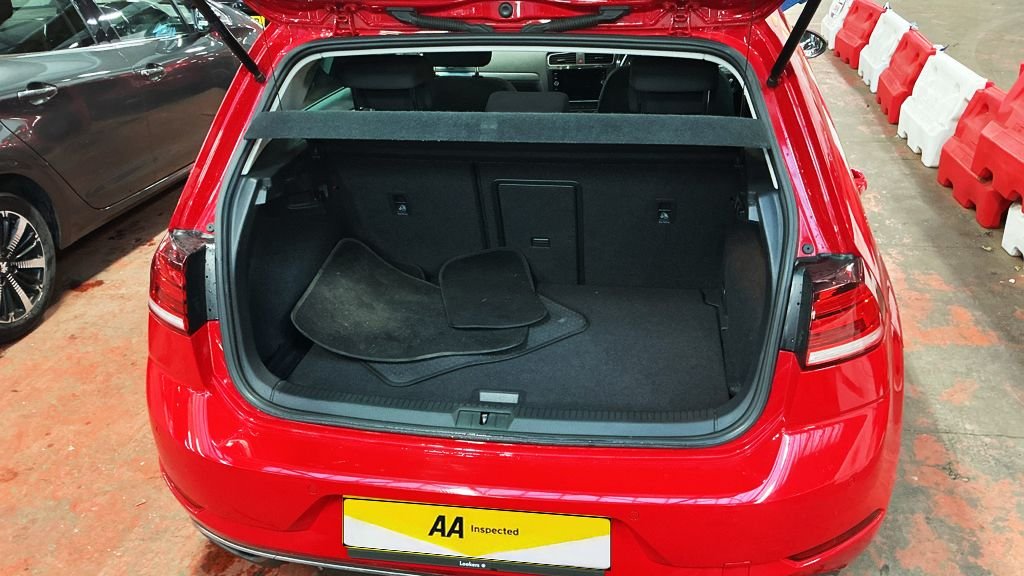 Used Volkswagen Golf 2019 for sale - 76406842: Photo 13