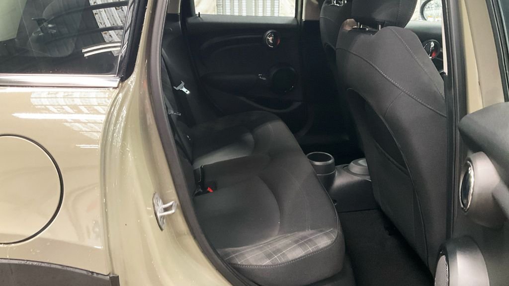 Used MINI Hatch 2018 for sale - 76901129: Photo 12