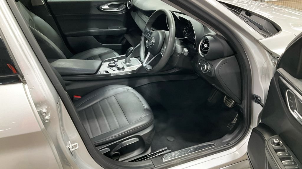 Used Alfa Romeo Giulia 2020 for sale - 76686508: Photo 10