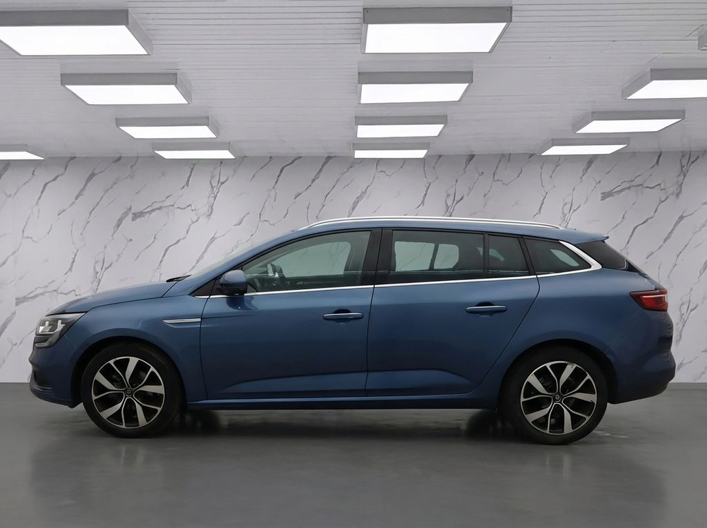 Used Renault Megane 2019 for sale - 77384412: Photo 9