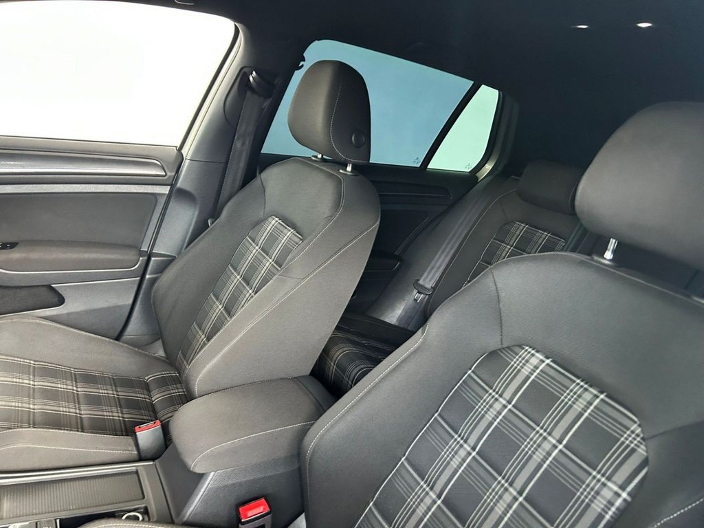 Used Volkswagen Golf 2018 for sale - 76454064: Photo 14