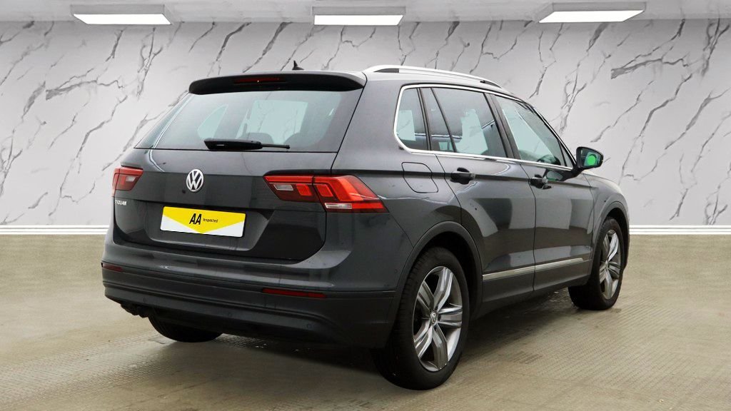 Used Volkswagen Tiguan 2019 for sale - 76686506: Photo 5