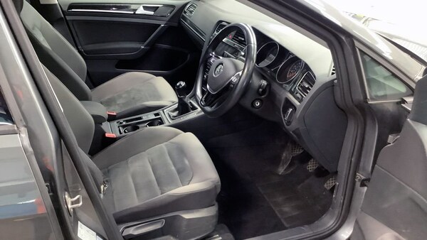 Used Volkswagen Golf 2020 for sale - 76148217: Photo 10