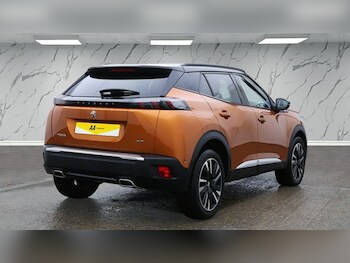 Used Peugeot 2008 2021 for sale - 76686528: Photo