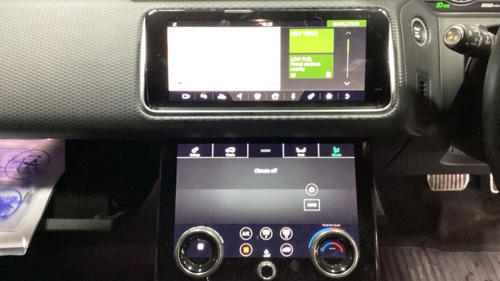 Used Land Rover Range Rover Velar 2018 for sale - 77302826: Photo 11