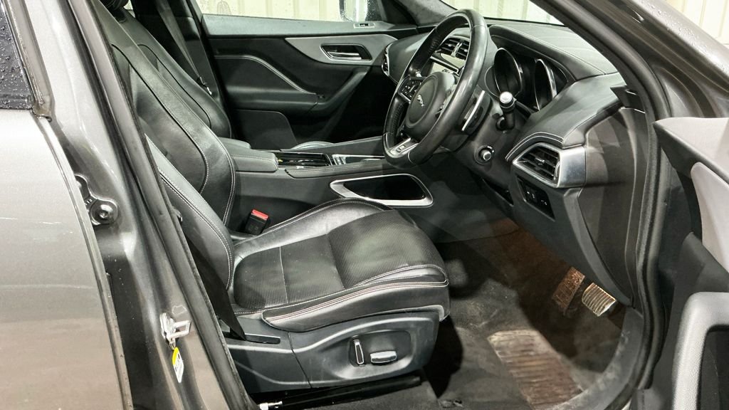 Used Jaguar F-Pace 2018 for sale - 77263757: Photo 11