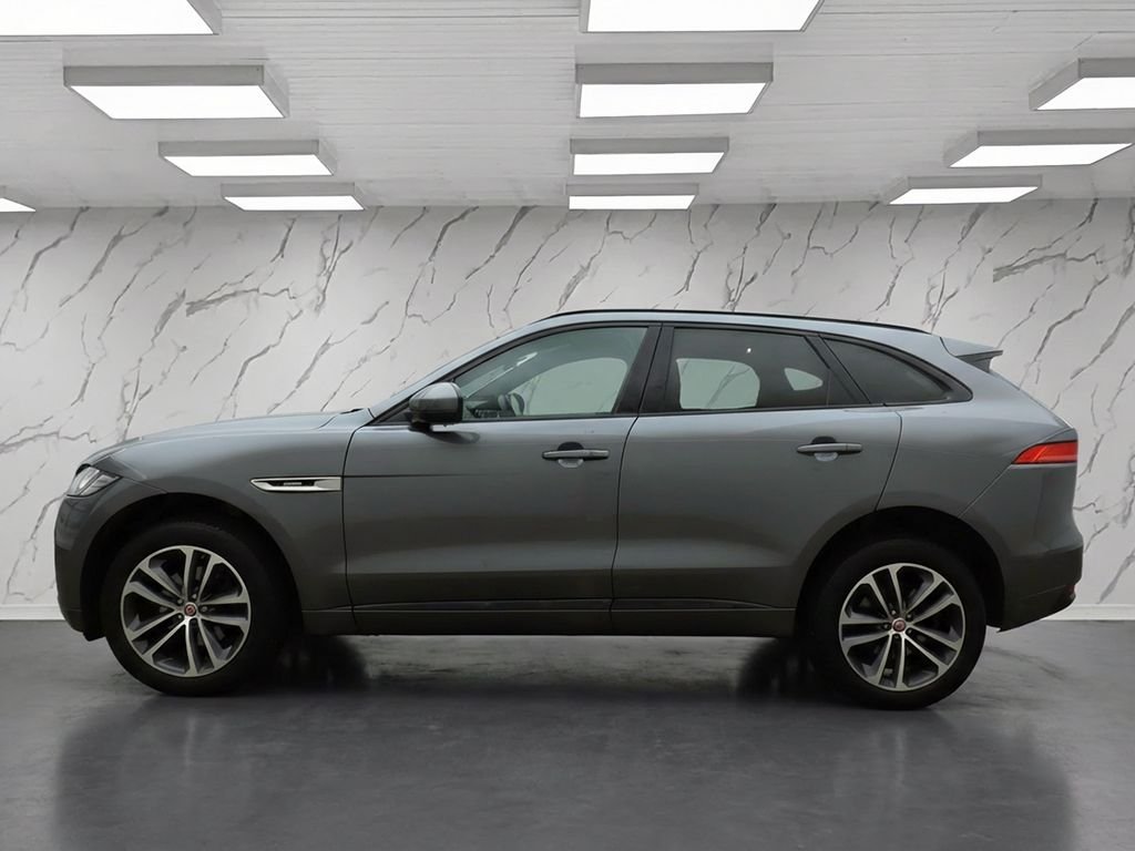 Used Jaguar F-Pace 2018 for sale - 77263757: Photo 7