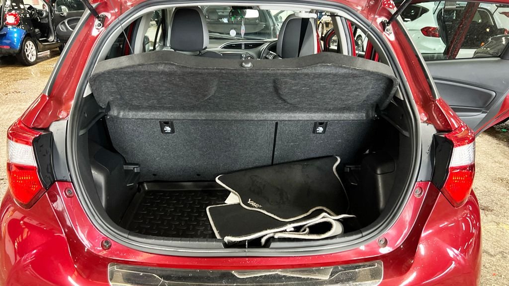 Used Toyota Yaris 2020 for sale - 76406839: Photo 13