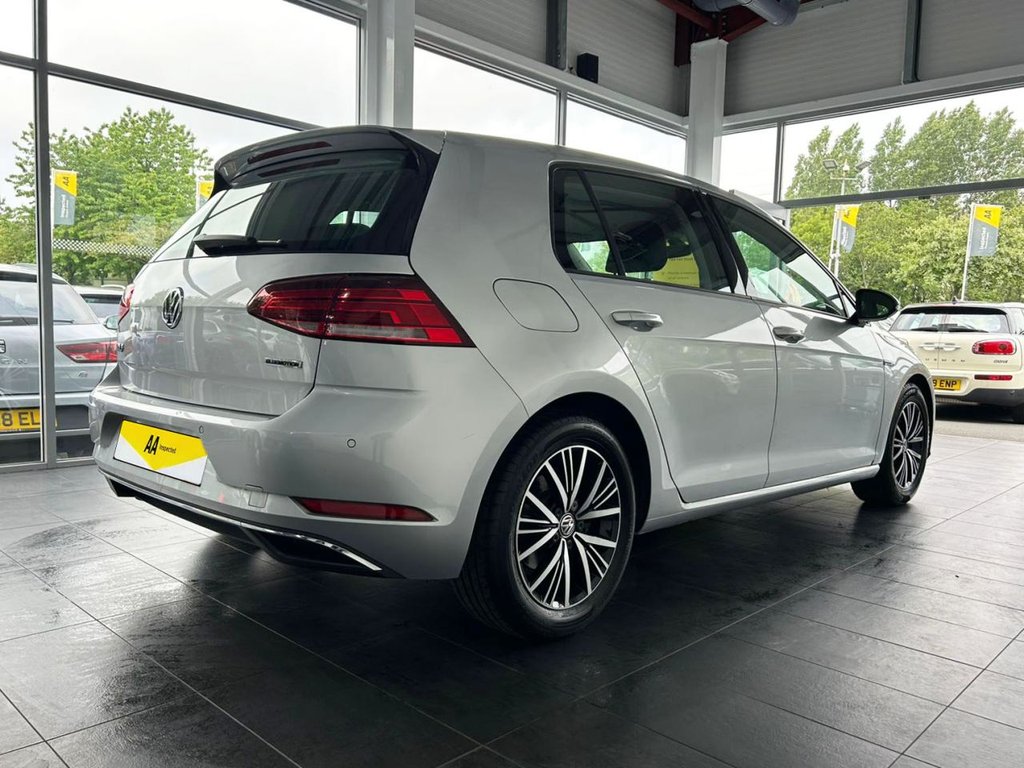 Used Volkswagen Golf 2019 for sale - 76469962: Photo 12