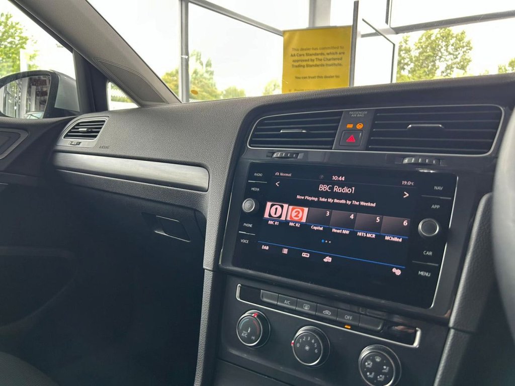 Used Volkswagen Golf 2019 for sale - 76469962: Photo 16