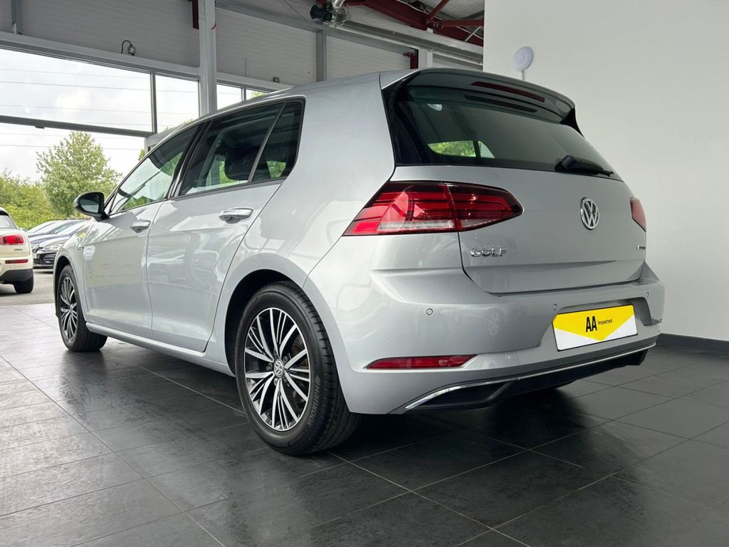 Used Volkswagen Golf 2019 for sale - 76469962: Photo 8