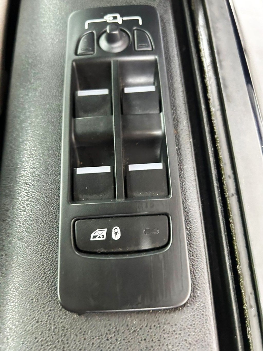 Used Land Rover Discovery Sport 2021 for sale - 76642130: Photo 22