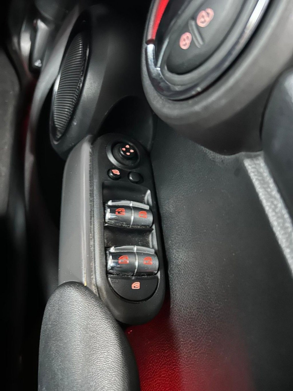 Used MINI Hatch 2018 for sale - 76841407: Photo 21