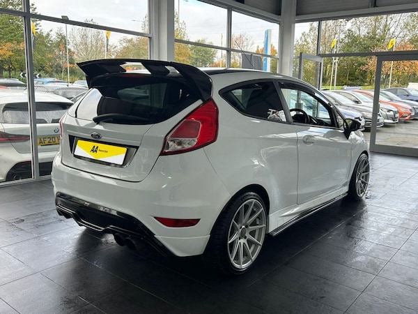 Used Ford Fiesta 2013 for sale - 76256325: Photo 12