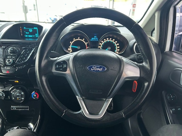 Used Ford Fiesta 2013 for sale - 76256325: Photo 20