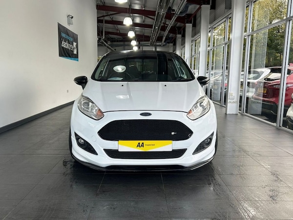 Used Ford Fiesta 2013 for sale - 76256325: Photo 5