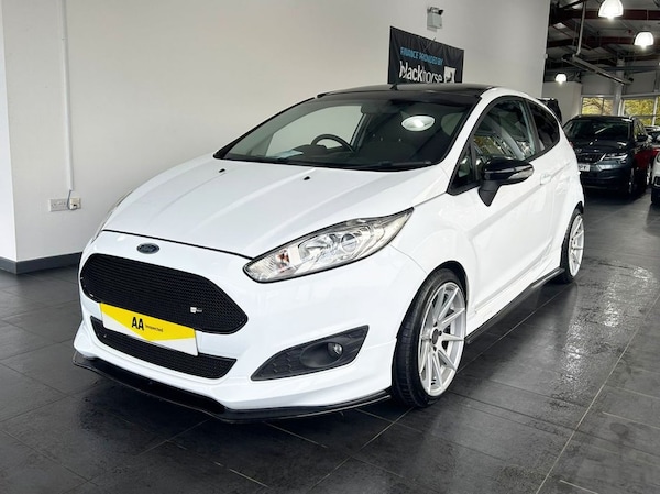 Used Ford Fiesta 2013 for sale - 76256325: Photo 6