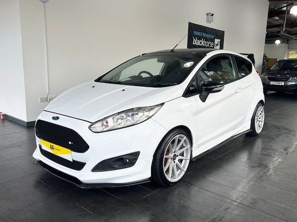 Used Ford Fiesta 2013 for sale - 76256325: Photo 7