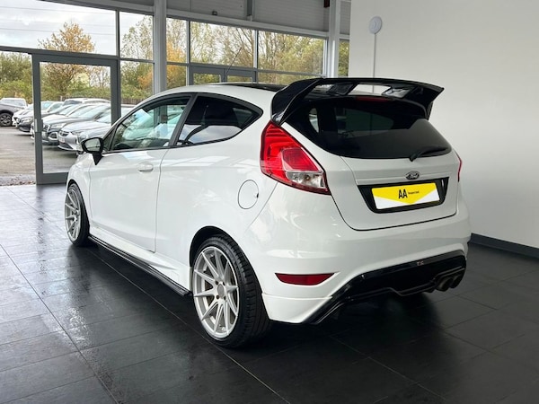 Used Ford Fiesta 2013 for sale - 76256325: Photo 8