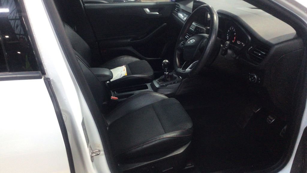 Used Ford Focus 2019 for sale - 76883761: Photo 11