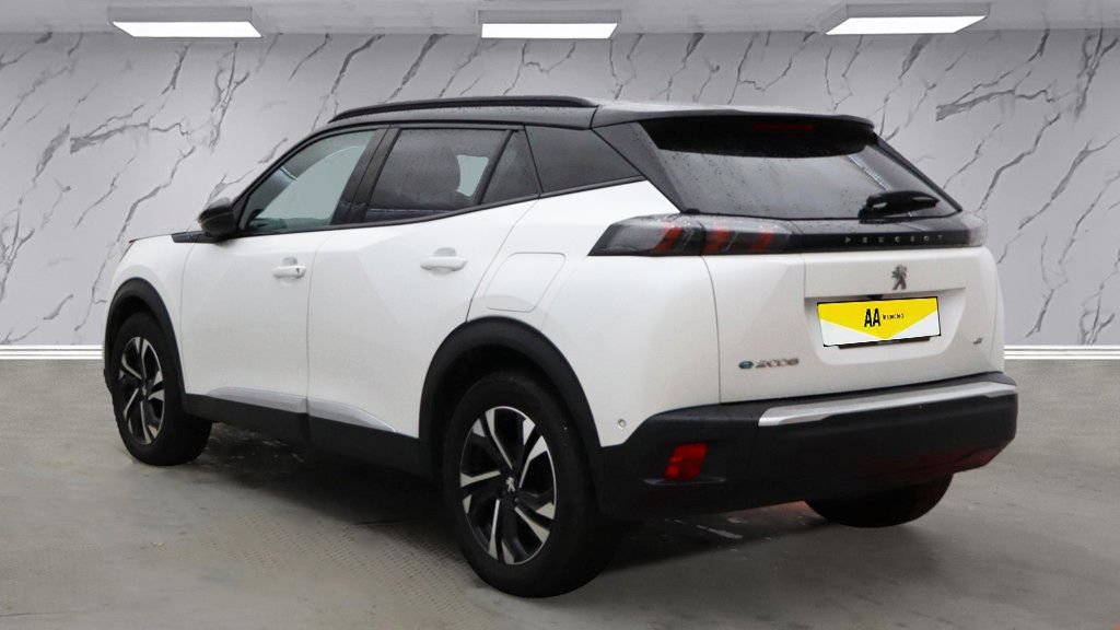 Used Peugeot E-2008 2022 for sale - 76406859: Photo 4