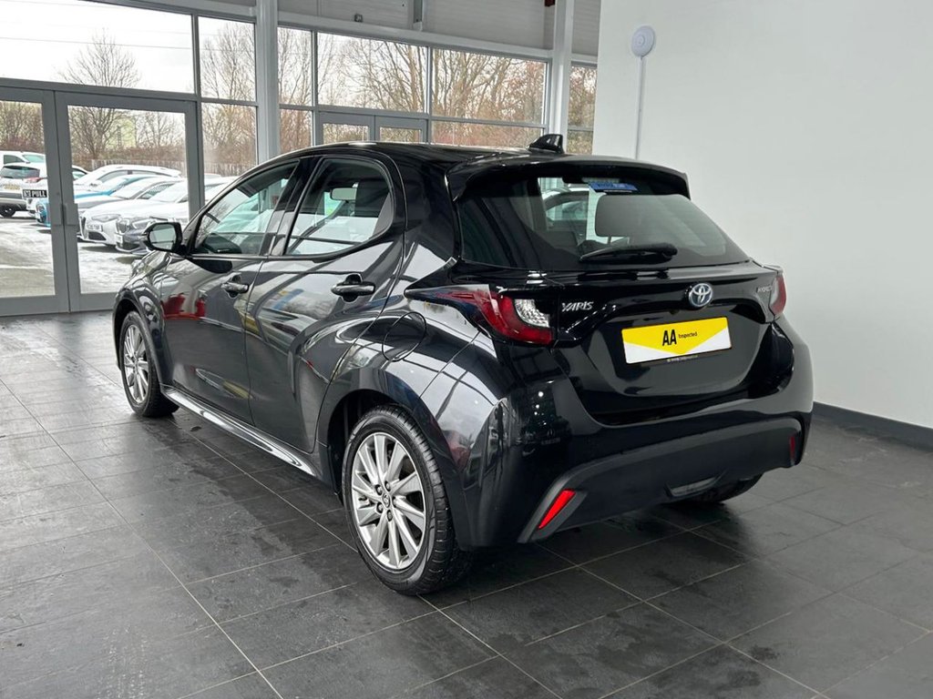 Used Toyota Yaris 2022 for sale - 77976604: Photo 8