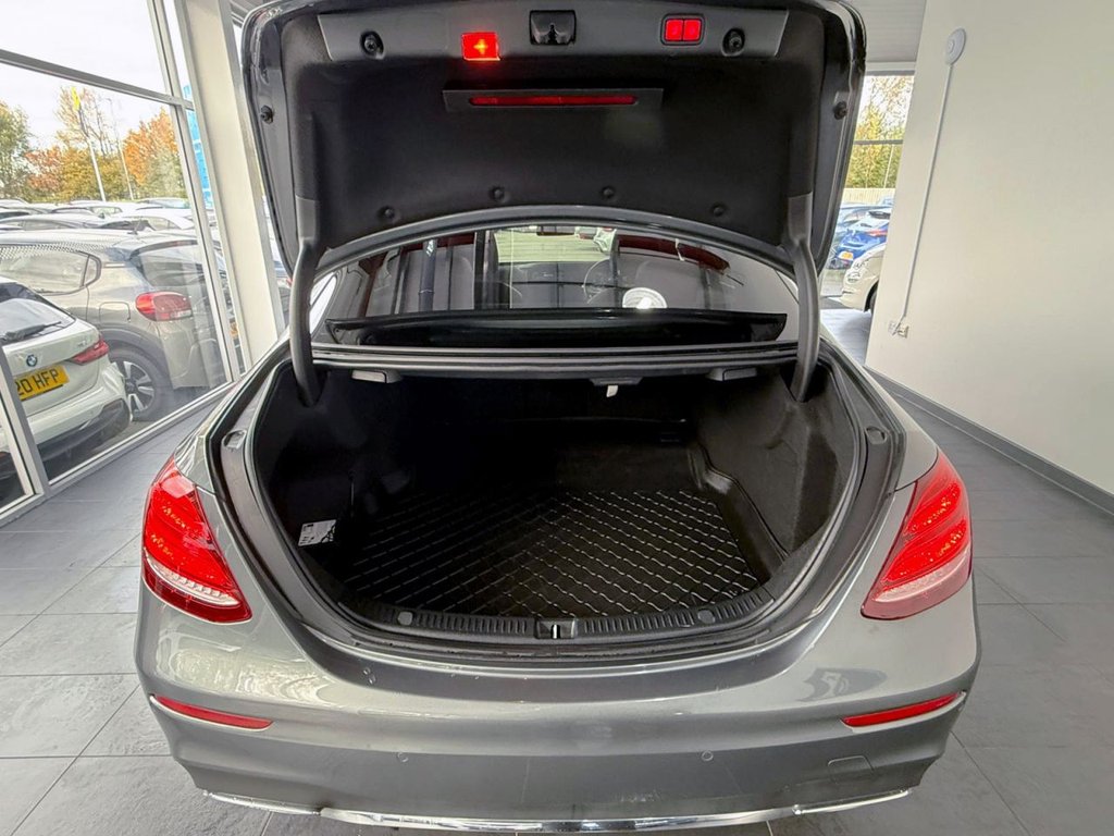 Used Mercedes-Benz E Class 2019 for sale - 76345548: Photo 36