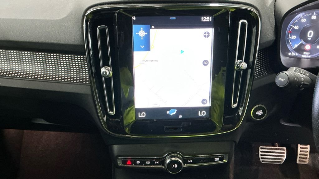 Used Volvo XC40 2021 for sale - 77835461: Photo 11