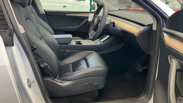 Used Tesla Model Y 2022 for sale - 76173015: Photo 10
