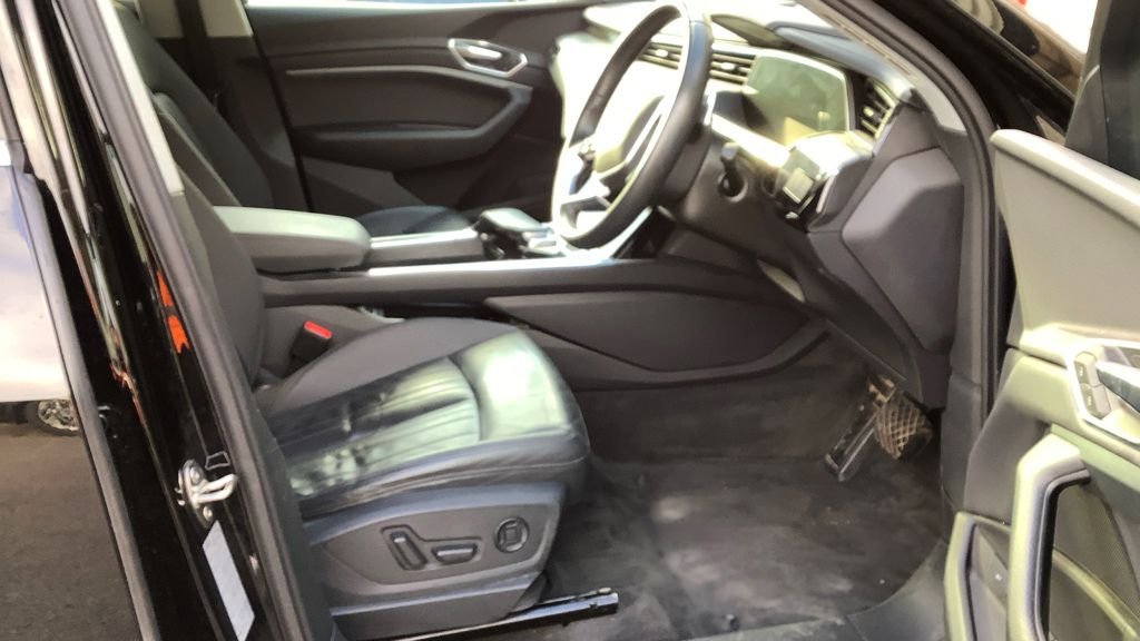 Used Audi e-tron 2021 for sale - 76655085: Photo 11