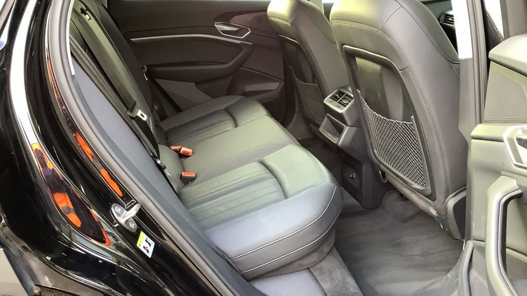 Used Audi e-tron 2021 for sale - 76655085: Photo 12