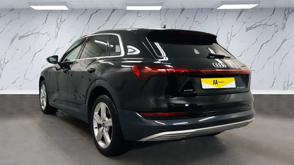 Used Audi e-tron 2021 for sale - 76655085: Photo 4