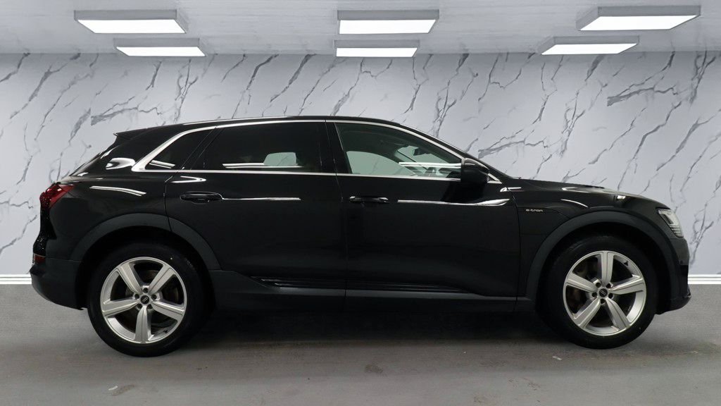 Used Audi e-tron 2021 for sale - 76655085: Photo 6