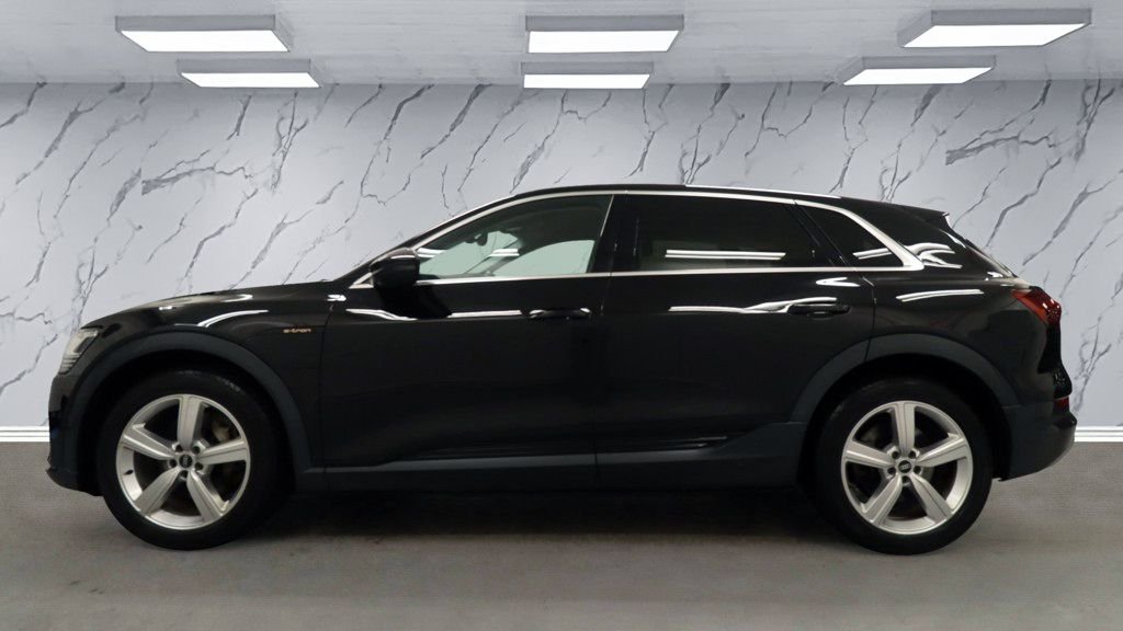 Used Audi e-tron 2021 for sale - 76655085: Photo 7