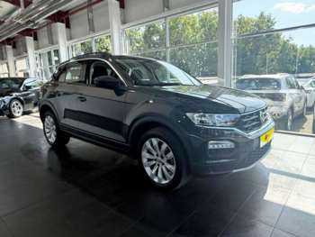 Used Volkswagen T-Roc 2019 for sale - 74306928: Photo