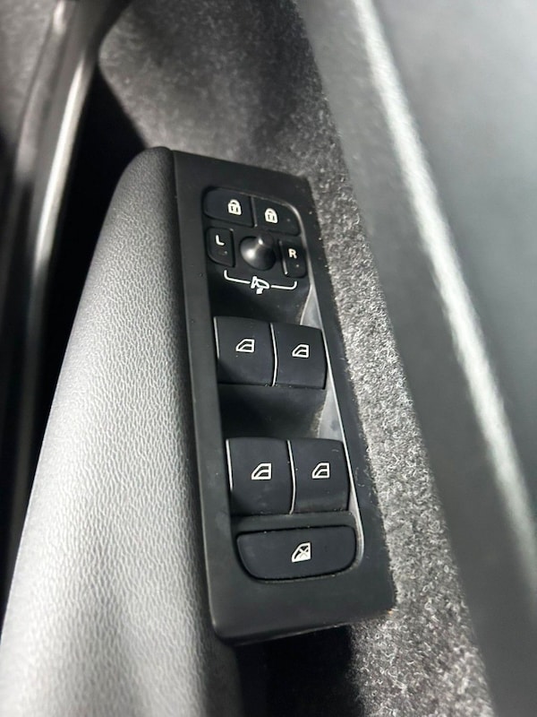 Used Volvo XC40 2020 for sale - 75537741: Photo 23