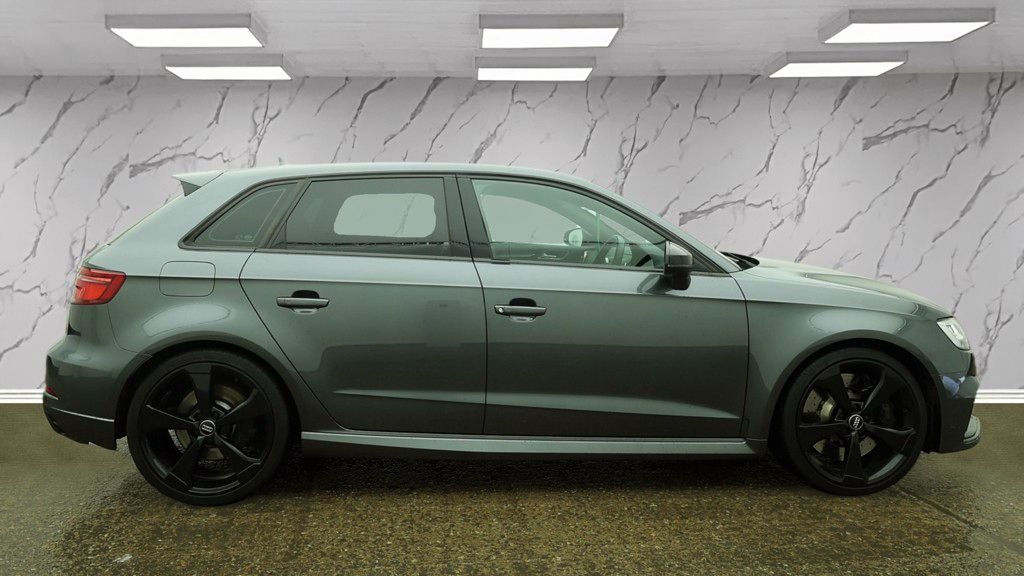 Used Audi RS3 2018 for sale - 77850425: Photo 8