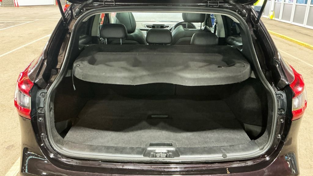 Used Nissan Qashqai 2018 for sale - 76841404: Photo 13