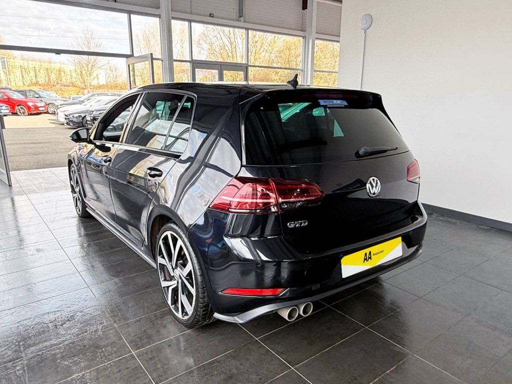 Used Volkswagen Golf 2017 for sale - 77890877: Photo 10