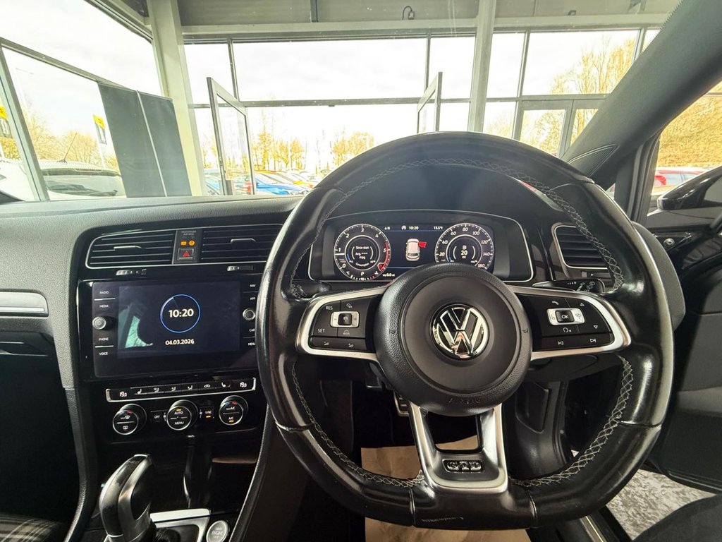 Used Volkswagen Golf 2017 for sale - 77890877: Photo 22