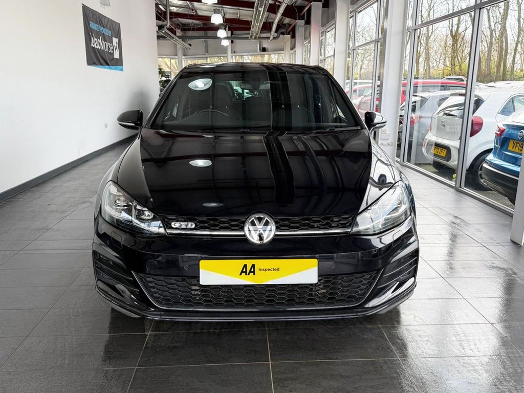 Used Volkswagen Golf 2017 for sale - 77890877: Photo 6