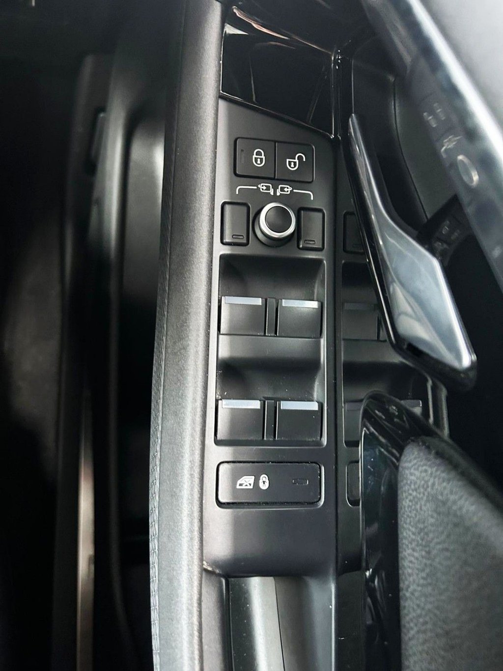 Used Land Rover Range Rover Evoque 2019 for sale - 77356122: Photo 21