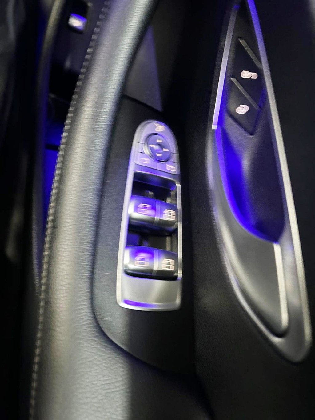 Used Mercedes-Benz E Class 2020 for sale - 76973619: Photo 21