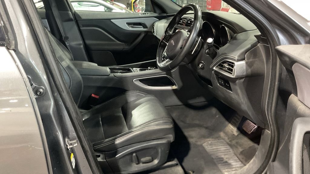 Used Jaguar F-Pace 2018 for sale - 77263741: Photo 11